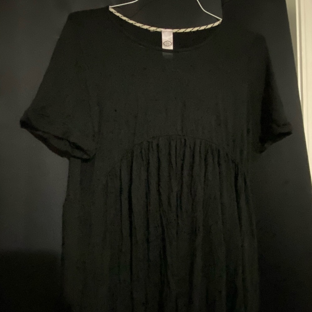 Great black empire waist top!